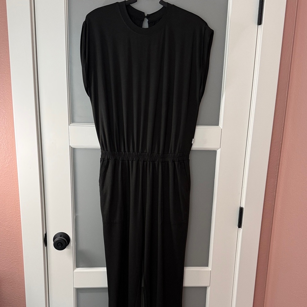 Vuori Black Sleeveless Jumpsuit